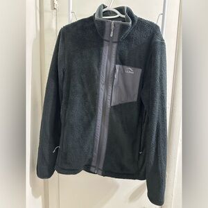 L.L. Bean Black and Gray Fleece Jacket. Size Medium Men
